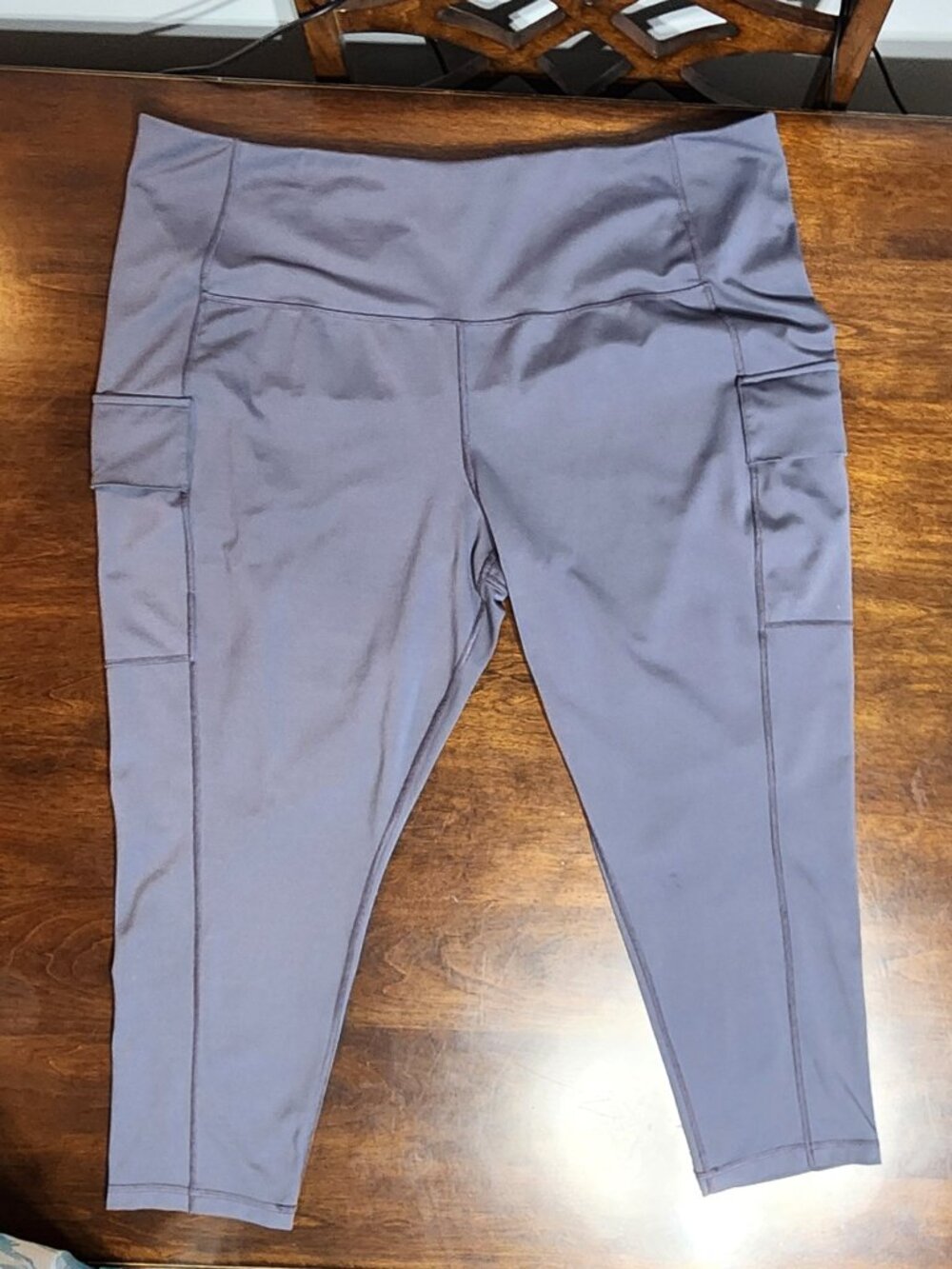 Xersion Women’s 3X Gray 7/8 Ankle Cargo Pocket Leggings - Picture 3 of 12